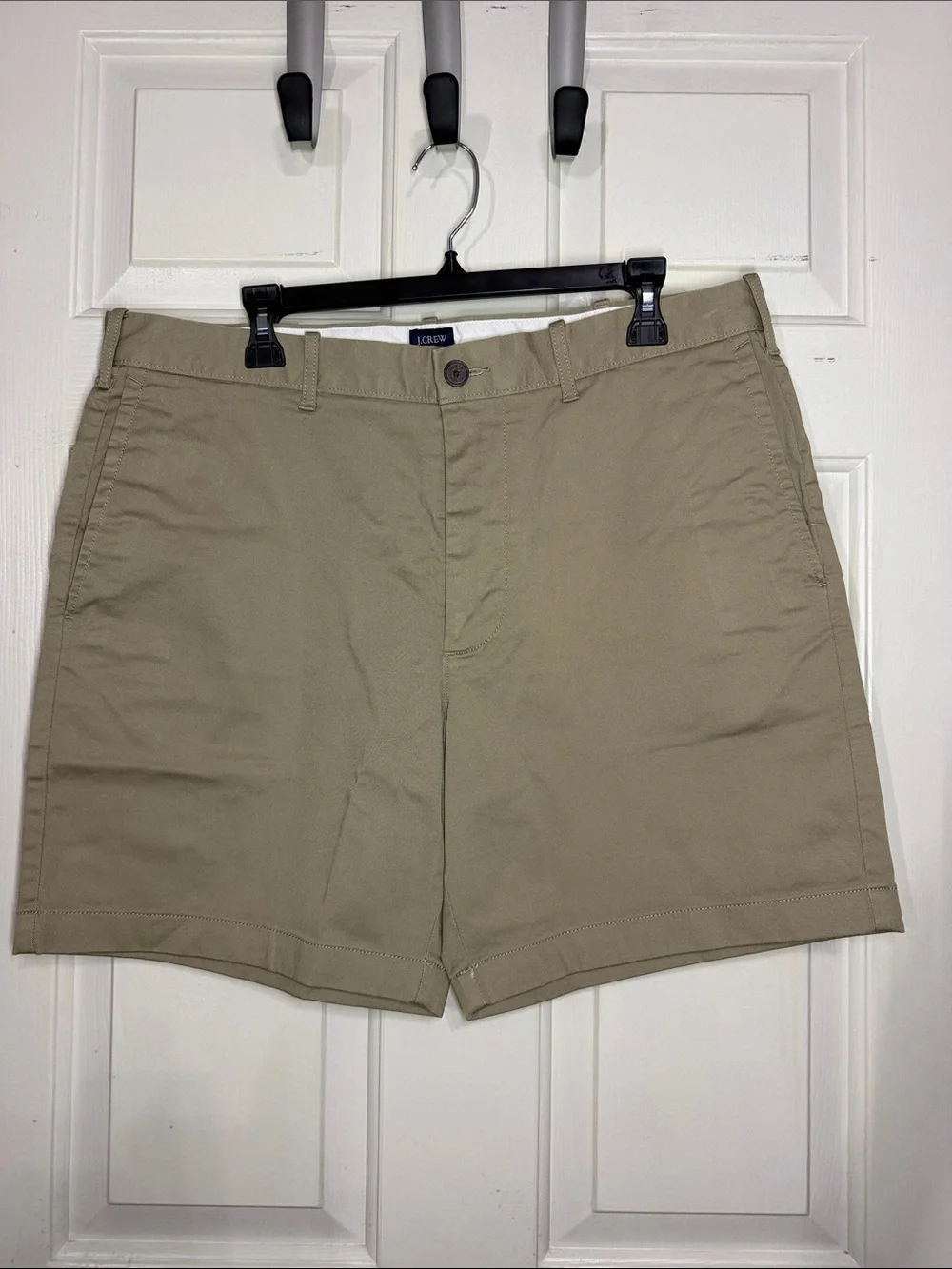 J. Crew Men’s Tan Flat Front Chino Shorts